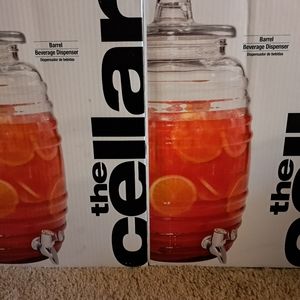 Brand New The Cellar 2.5 Gallon Barrel Beverage Dispenser